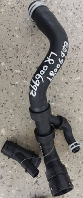 OE LR006993 টার্বোচার্জার পাইপ টার্বোচার্জার ইন্টারকুলার নল রেডিয়েটার নল রেঞ্জ রোভারের জন্য
